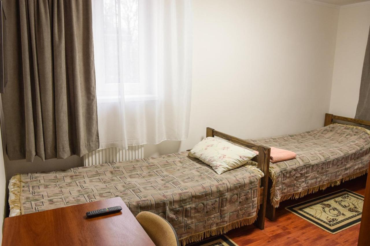 Gostynniy Dvir Hostel Ternopil Exterior photo